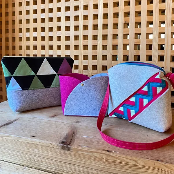 Kulturbeutel, Filzkorb und Handtasche von Atelier Wolke 8, handgenäht in Schliersee