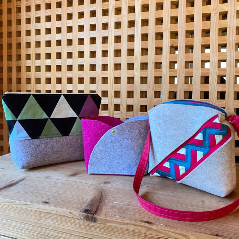 Kulturbeutel, Filzkorb und Handtasche von Atelier Wolke 8 in Schliersee