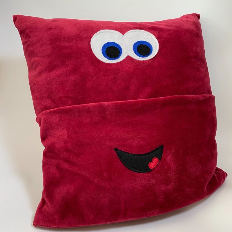 Kuschelkissen mit lustigem Gesicht für Kinder